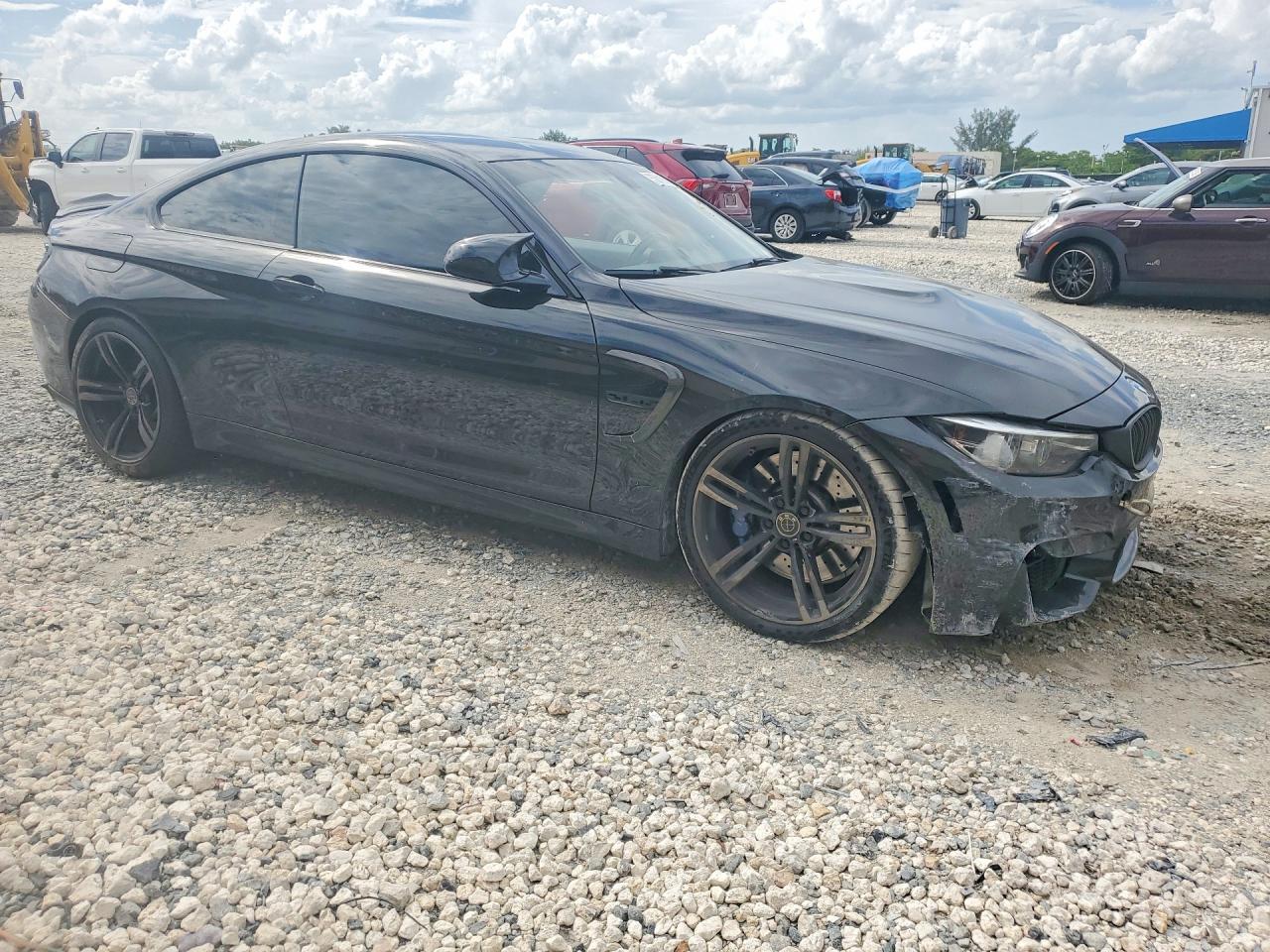 2018 BMW M4 - zdjęcie 4