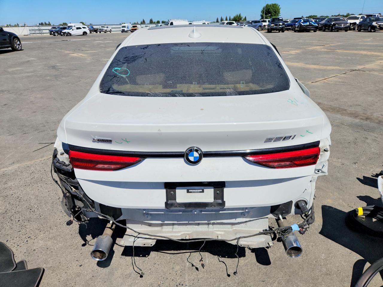 2021 BMW Seria 2 228i - zdjęcie 6