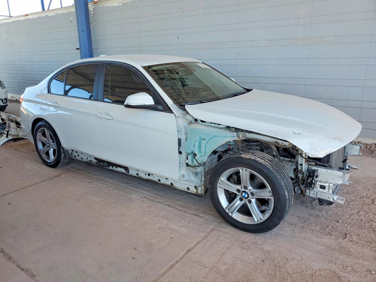 2014 BMW 320 I - zdjęcie 4