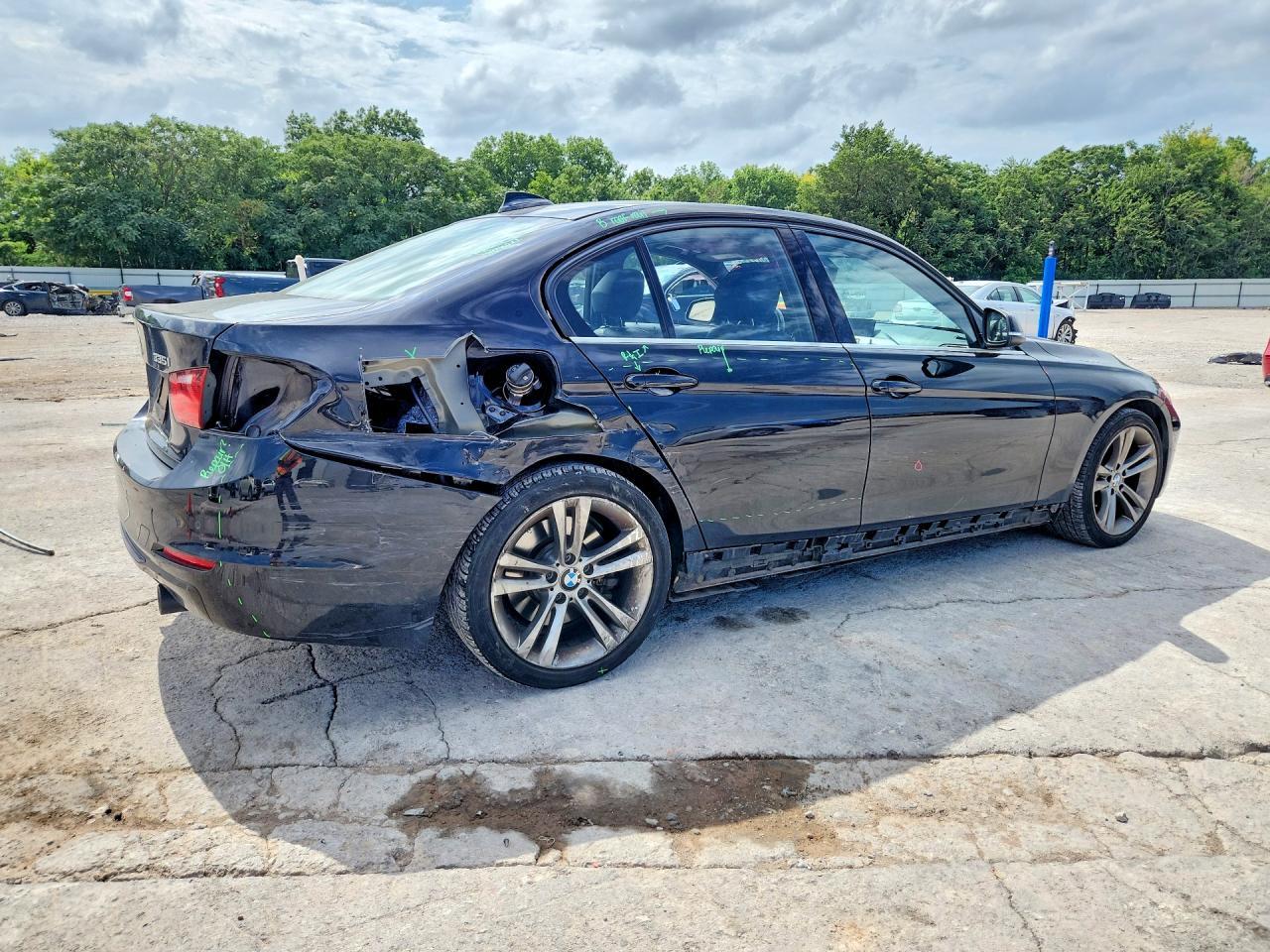 2015 BMW 335 I - zdjęcie 3