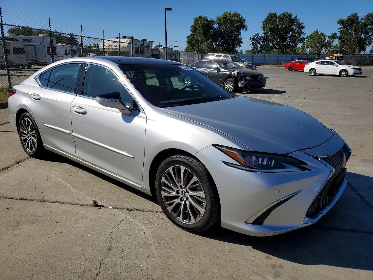 2020 Lexus Es 350 - zdjęcie 4