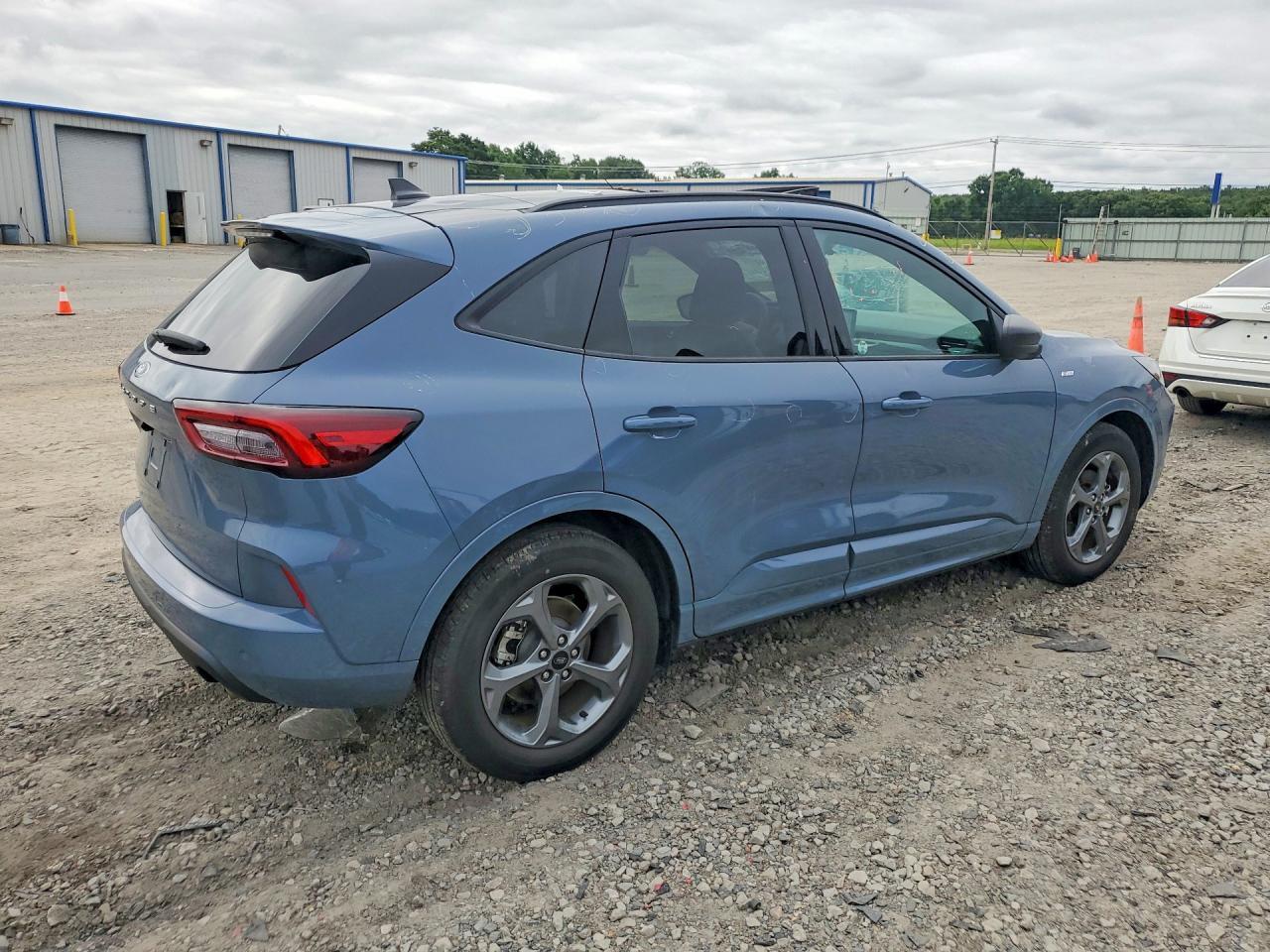 2023 Ford Escape St Line - zdjęcie 3