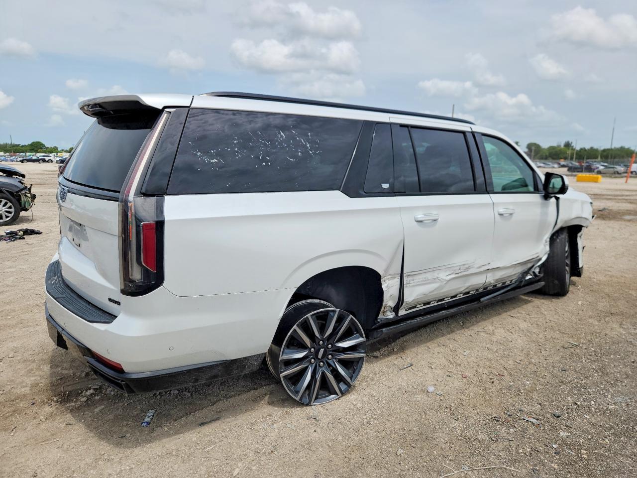 2021 Cadillac Escalade Esv Sport Platinum - zdjęcie 3