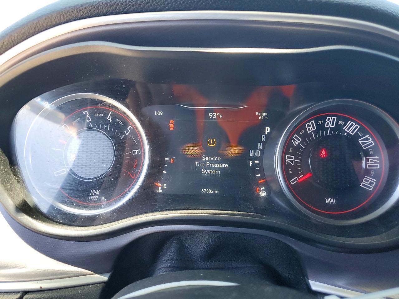 2020 Dodge Challenger Sxt - zdjęcie 9