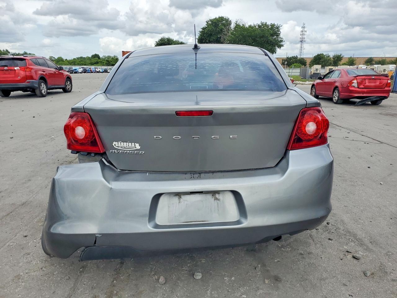 2013 Dodge Avenger Se - zdjęcie 6