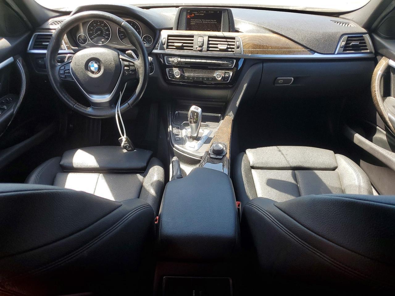2017 BMW 330E - zdjęcie 8