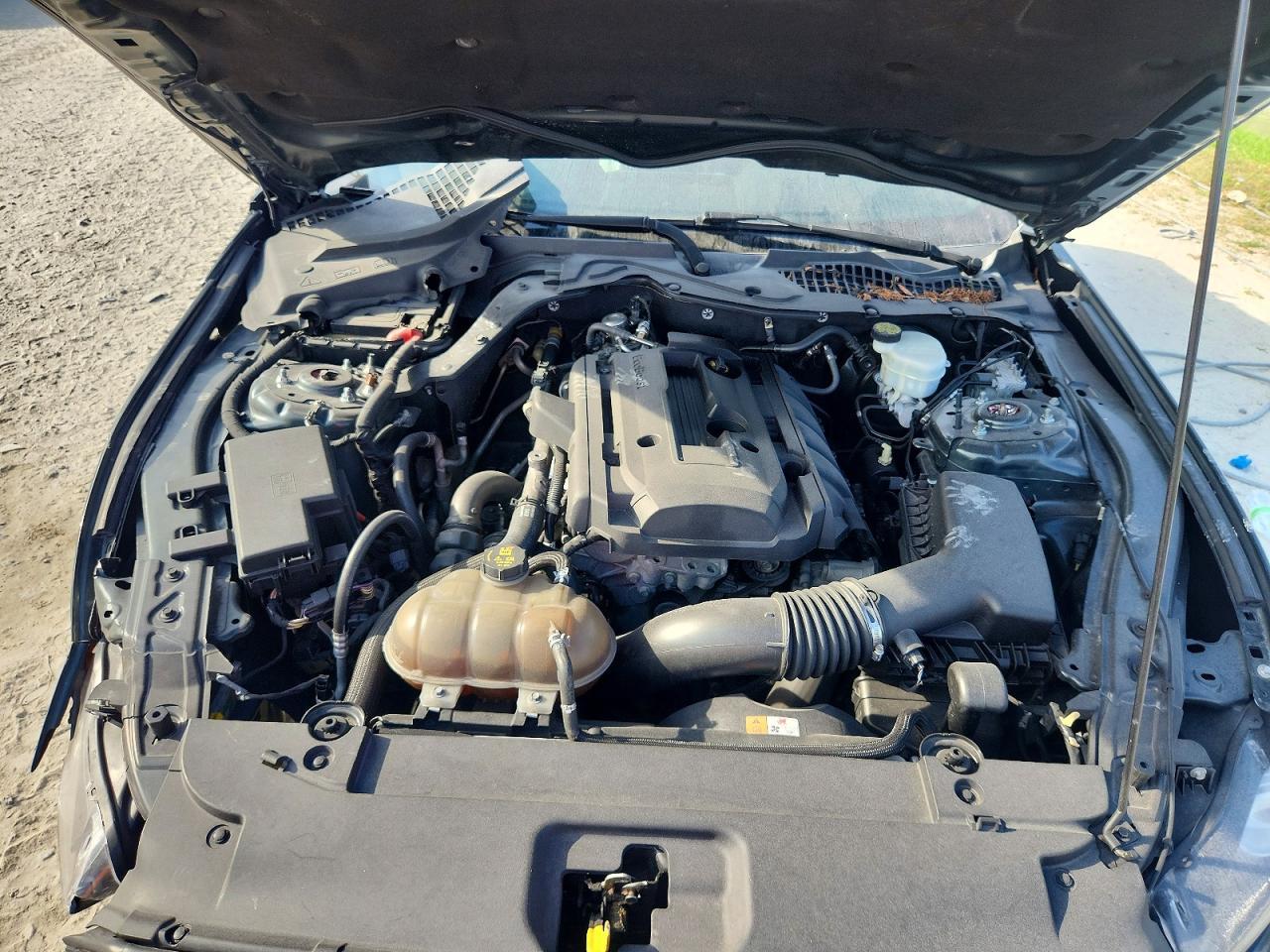 2015 Ford Mustang - zdjęcie 11