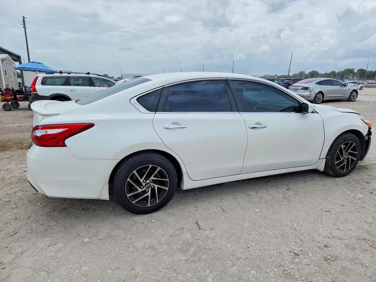 2017 Nissan Altima 2.5 S - zdjęcie 3