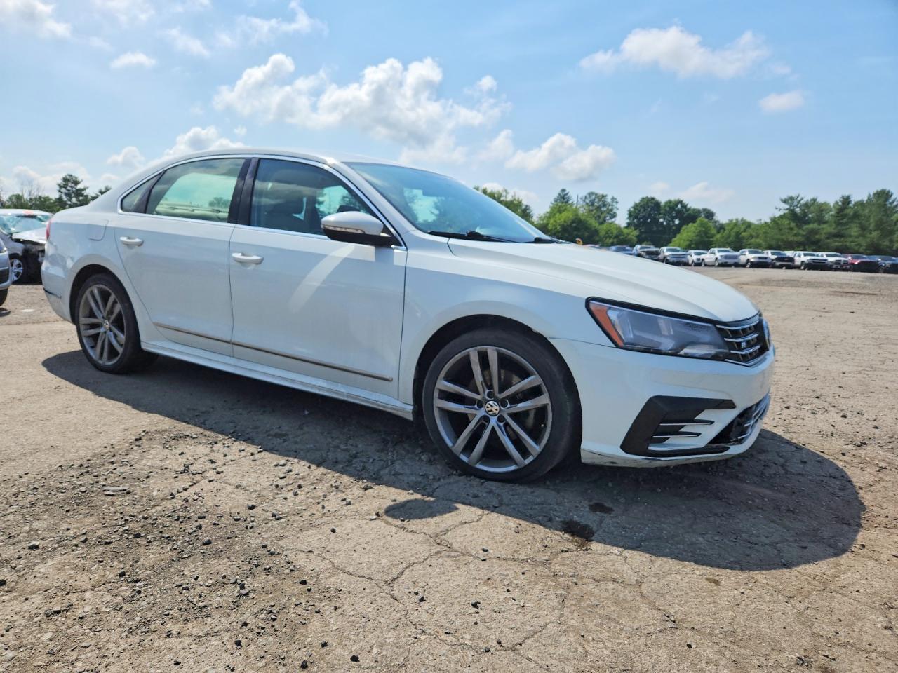 2016 Volkswagen Passat S - zdjęcie 4