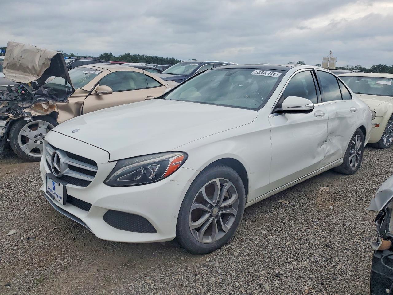2015 Mercedes-Benz C 300 4Matic - zdjęcie główne