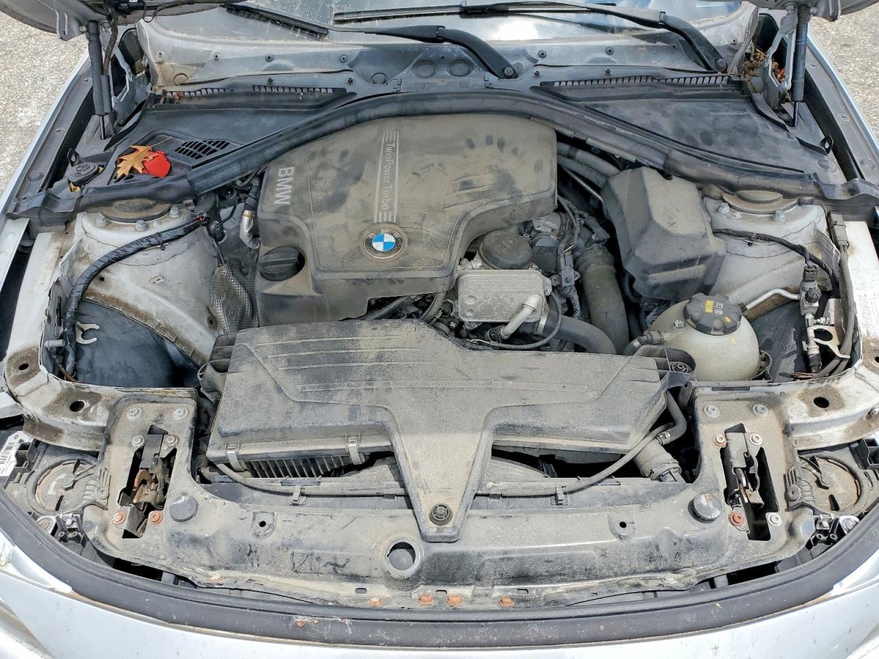 2016 BMW 320 Xi - zdjęcie 11