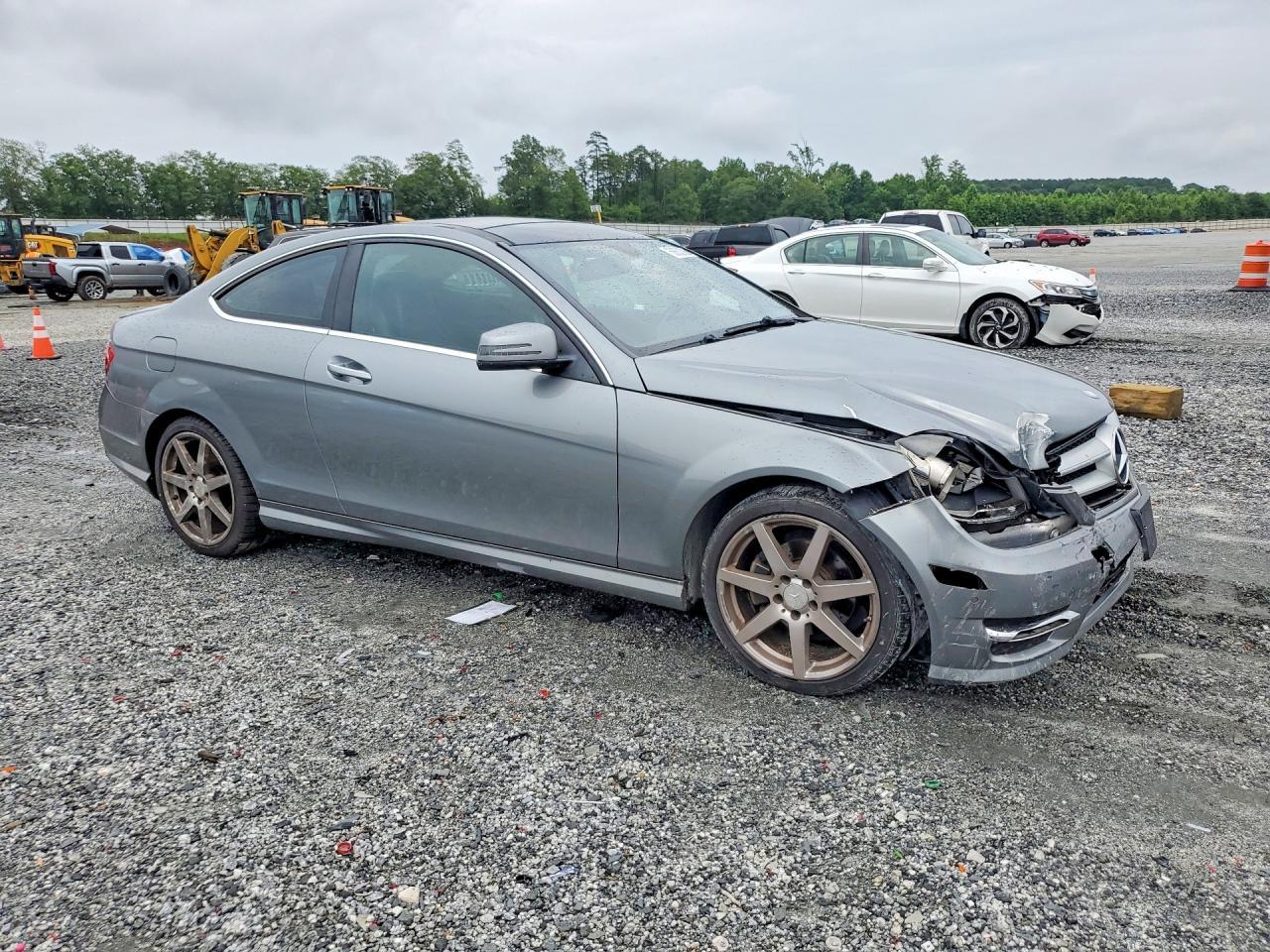 2013 Mercedes-Benz C 250 - zdjęcie 4