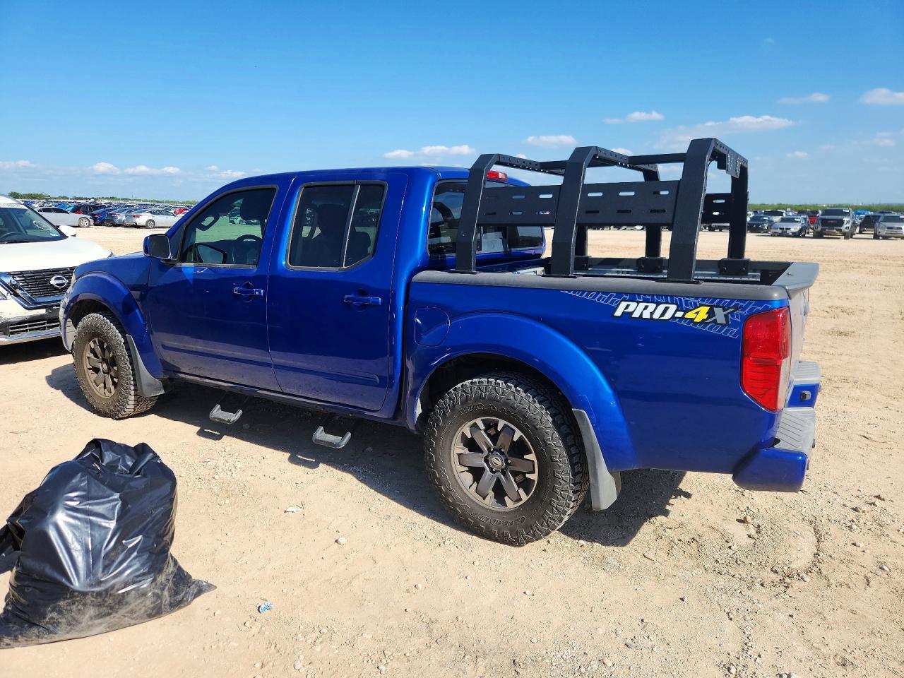 2014 Nissan Frontier Pro-4X - zdjęcie 2