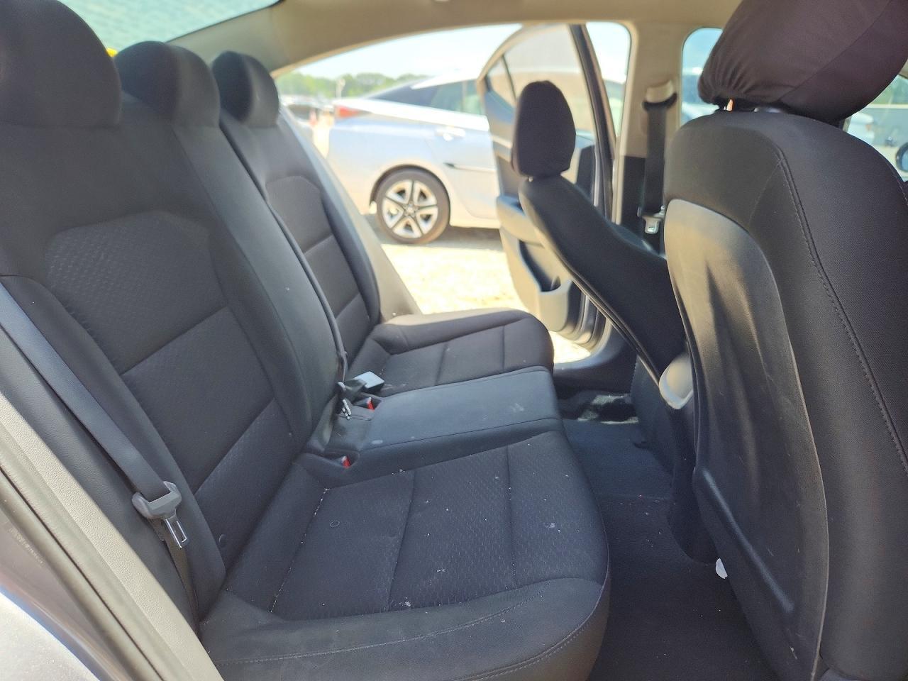 2019 Hyundai Elantra Sel - zdjęcie 10
