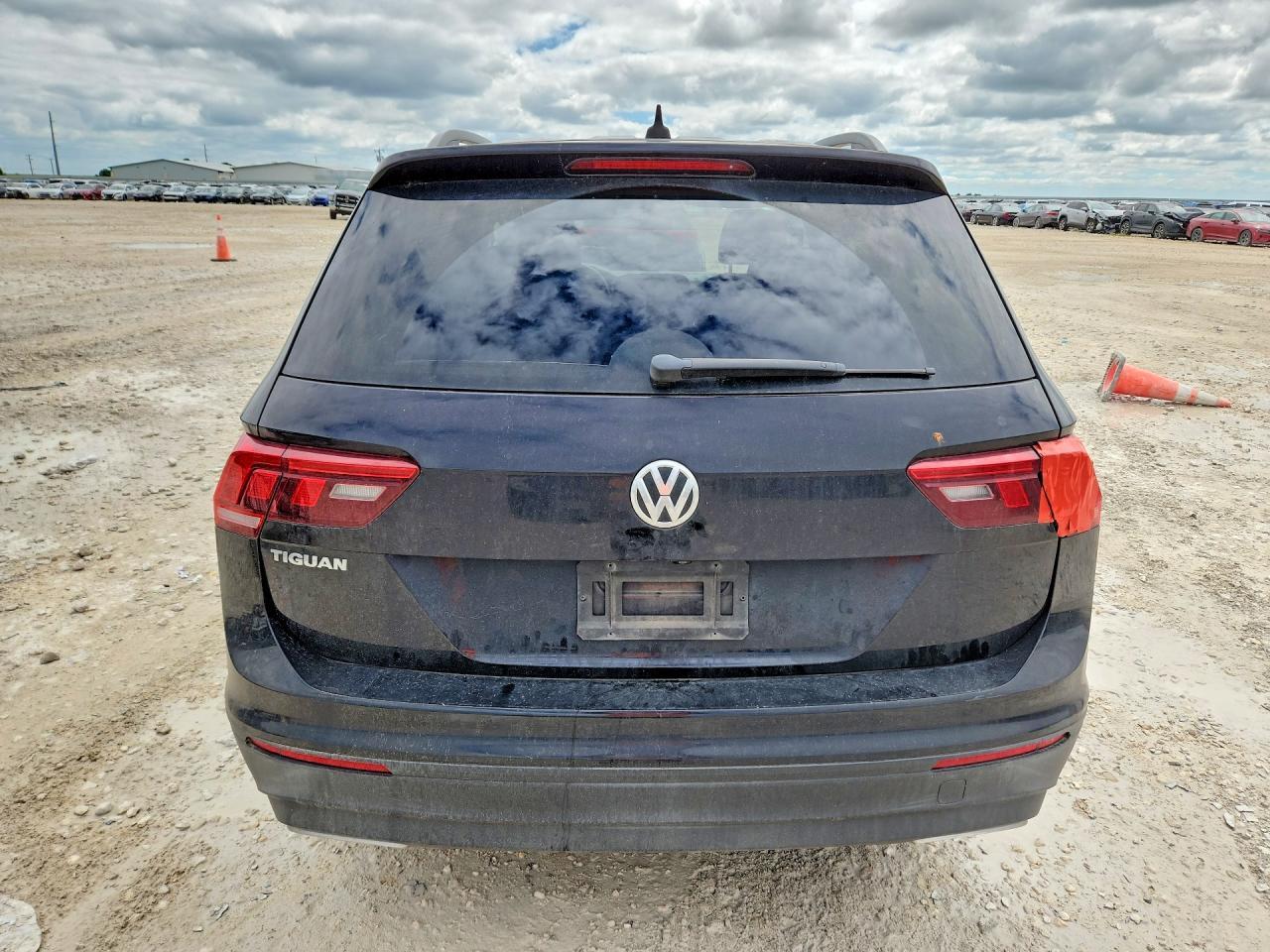 2020 Volkswagen Tiguan S - zdjęcie 6