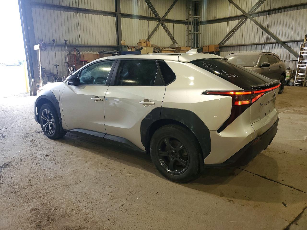 2023 Toyota Bz4X Xle - zdjęcie 2