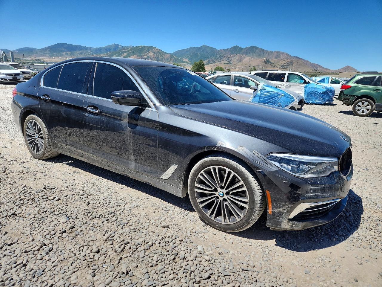 2017 BMW Seria 5 540i - zdjęcie 4