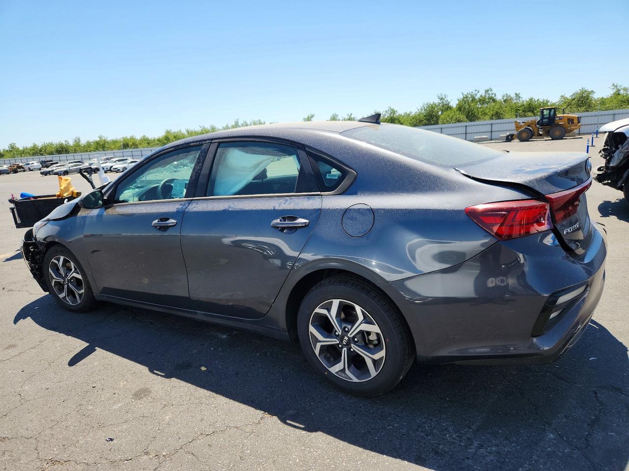 2021 Kia Forte Lxs - zdjęcie 2