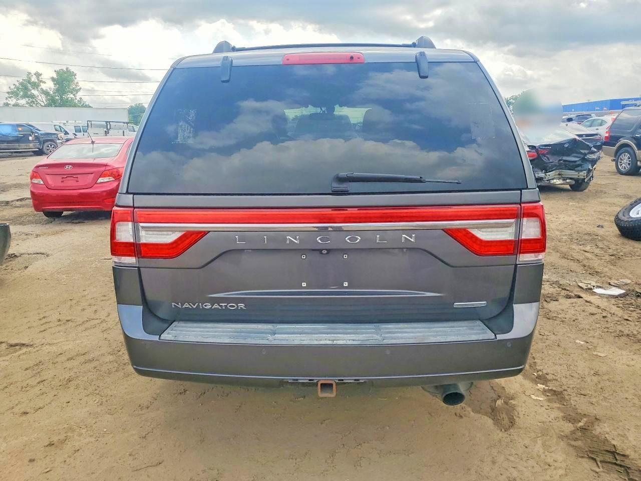 2015 Lincoln Navigator - zdjęcie 6