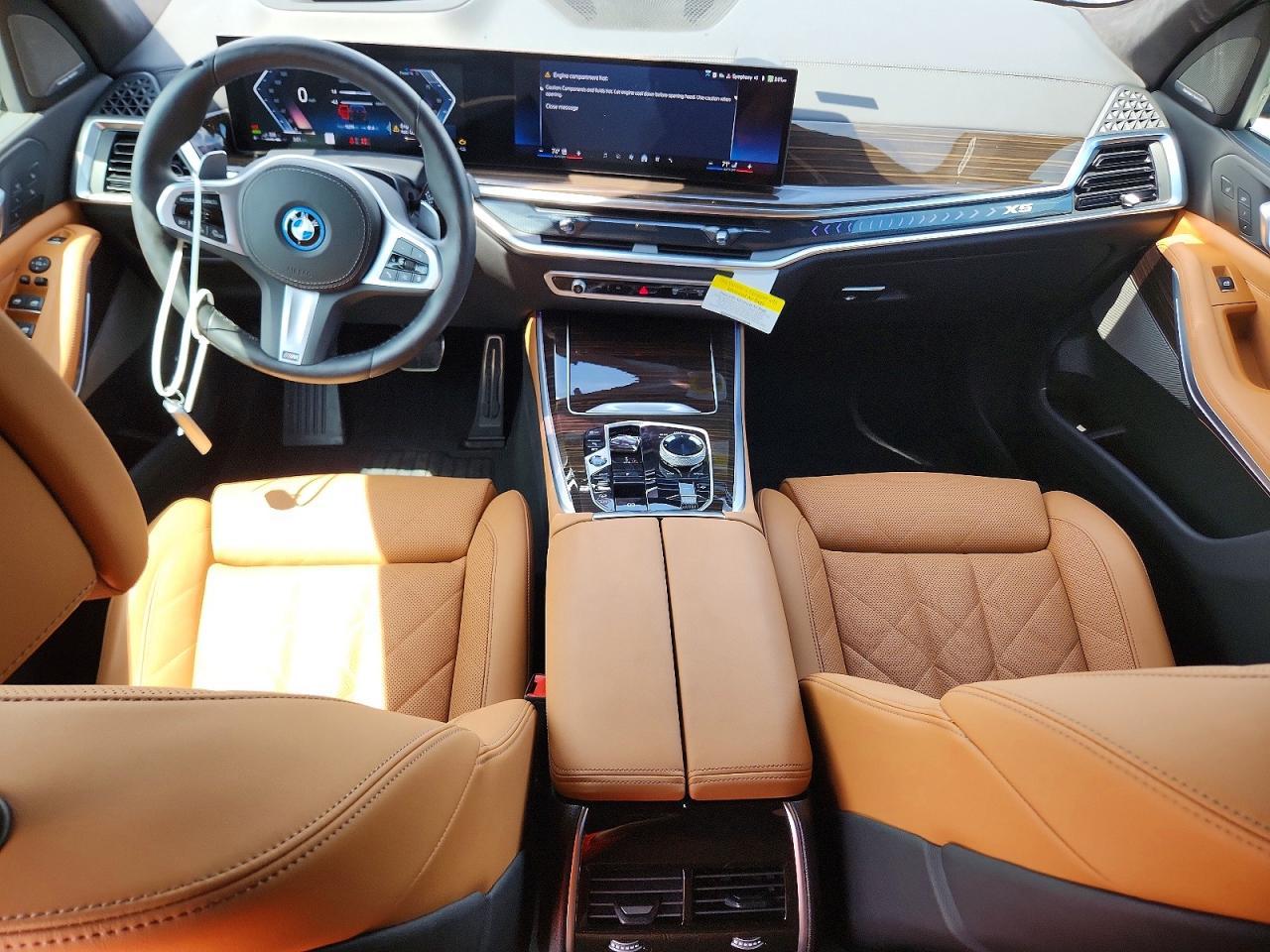 2025 BMW X5 xDrive50E - zdjęcie 8