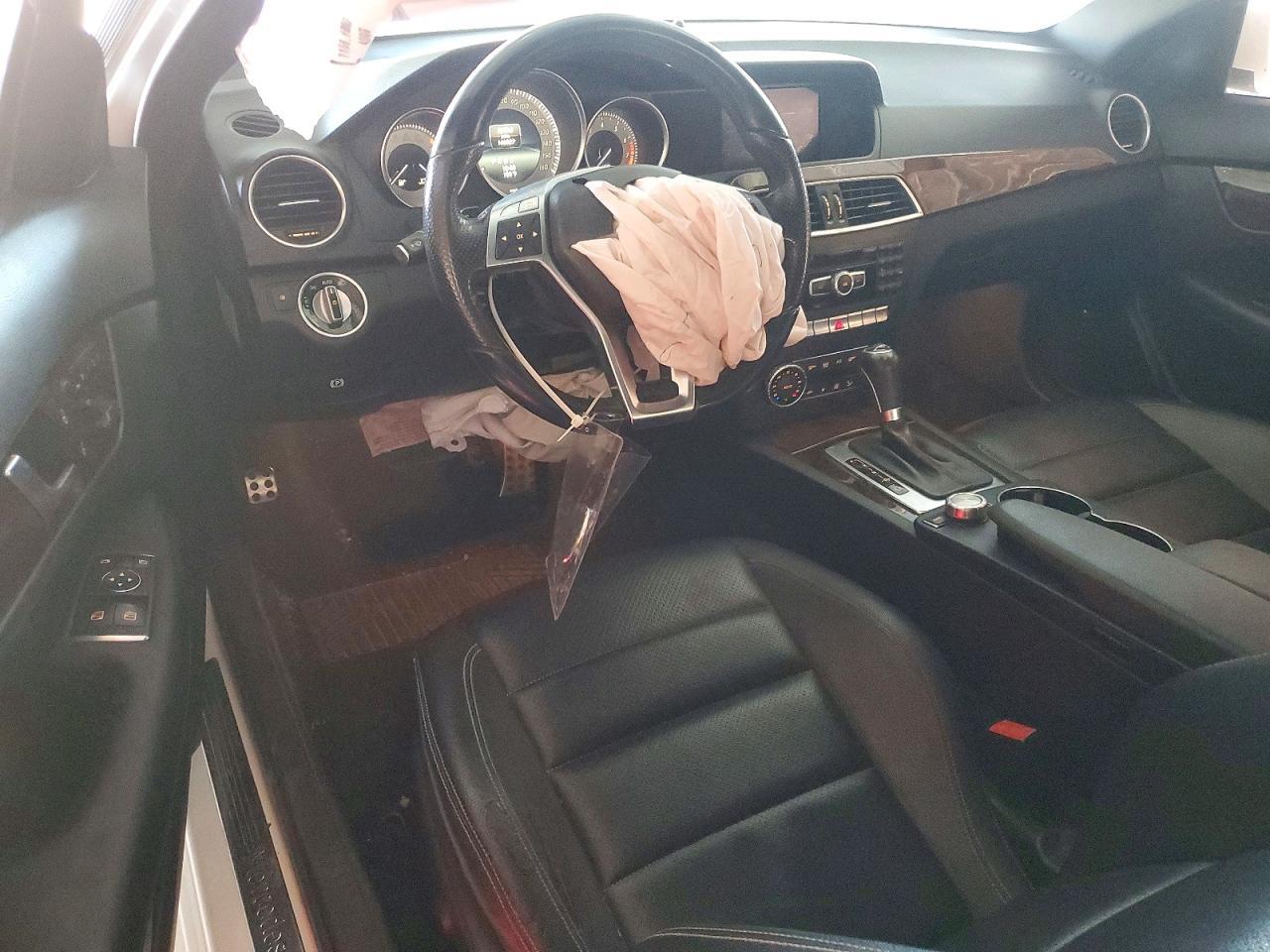 2014 Mercedes-Benz C 250 - zdjęcie 8