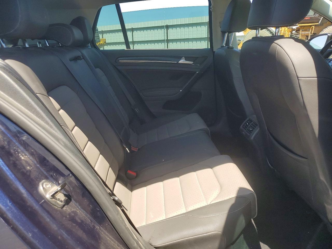 2015 Volkswagen Golf Tdi - zdjęcie 10