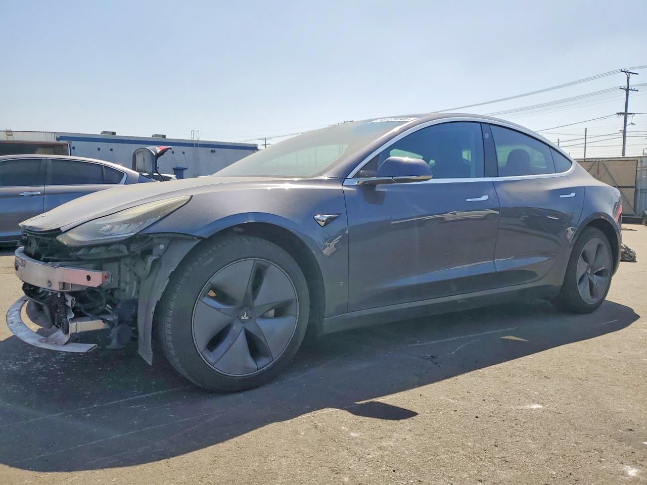2020 Tesla Model 3 - zdjęcie główne