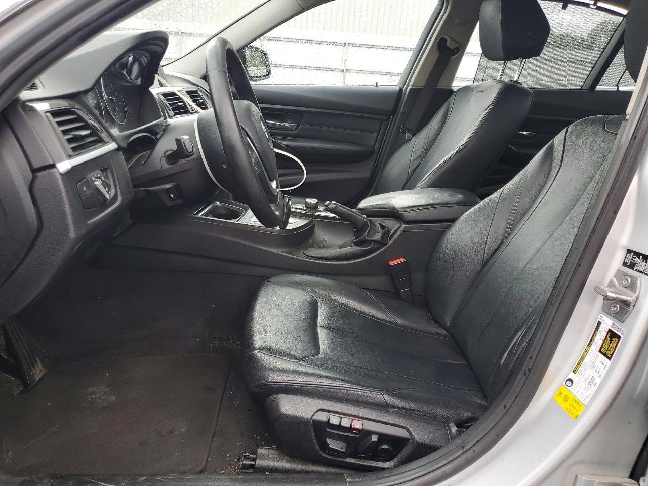 2013 BMW 328 I - zdjęcie 7