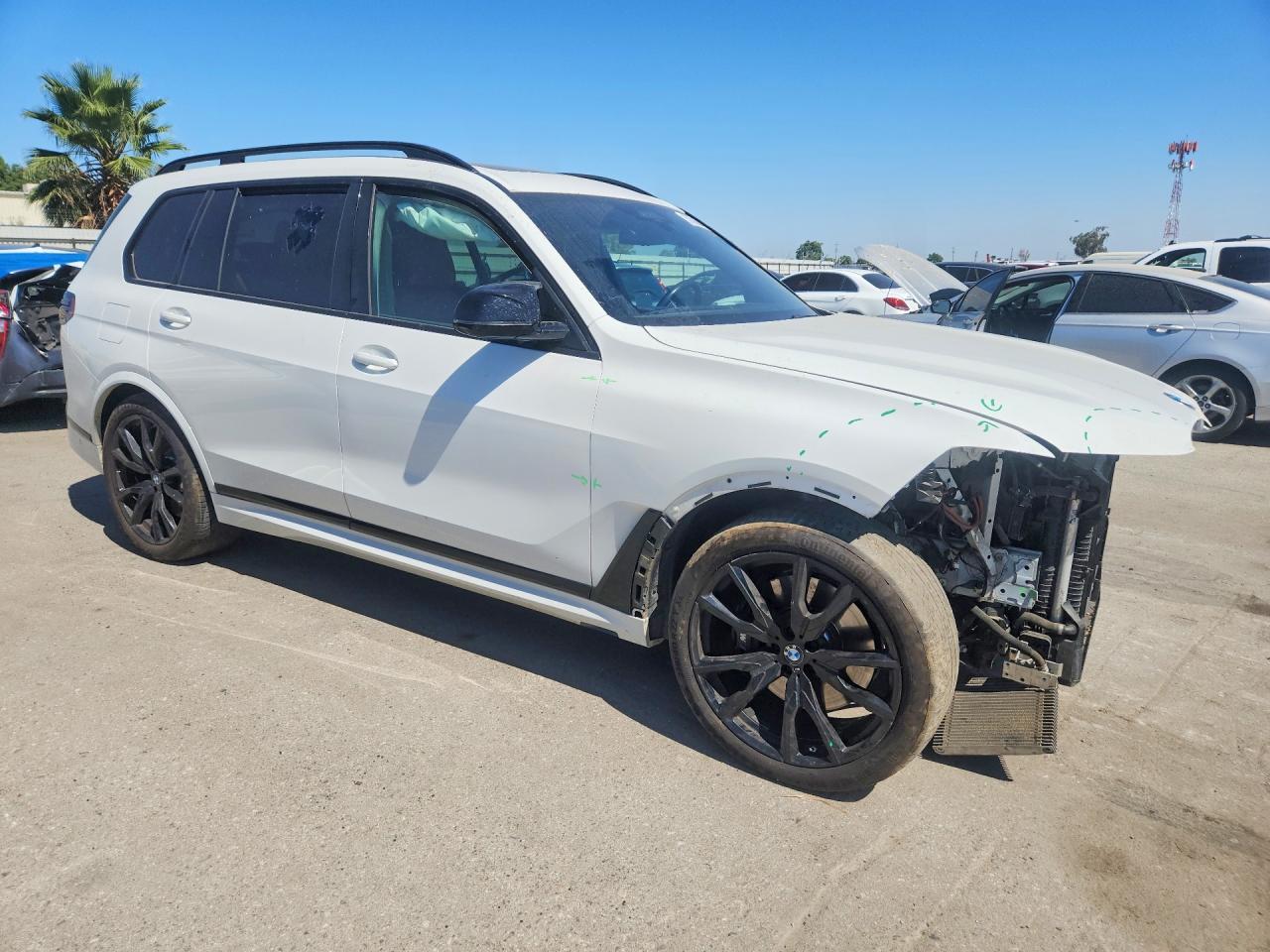 2024 BMW X7 M60I - zdjęcie 4