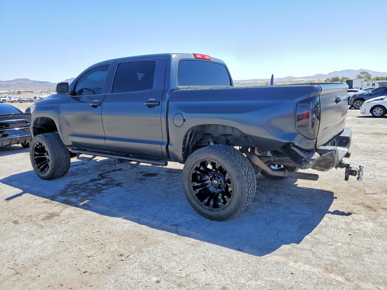 2014 Toyota Tundra Crewmax Sr5 - zdjęcie 2