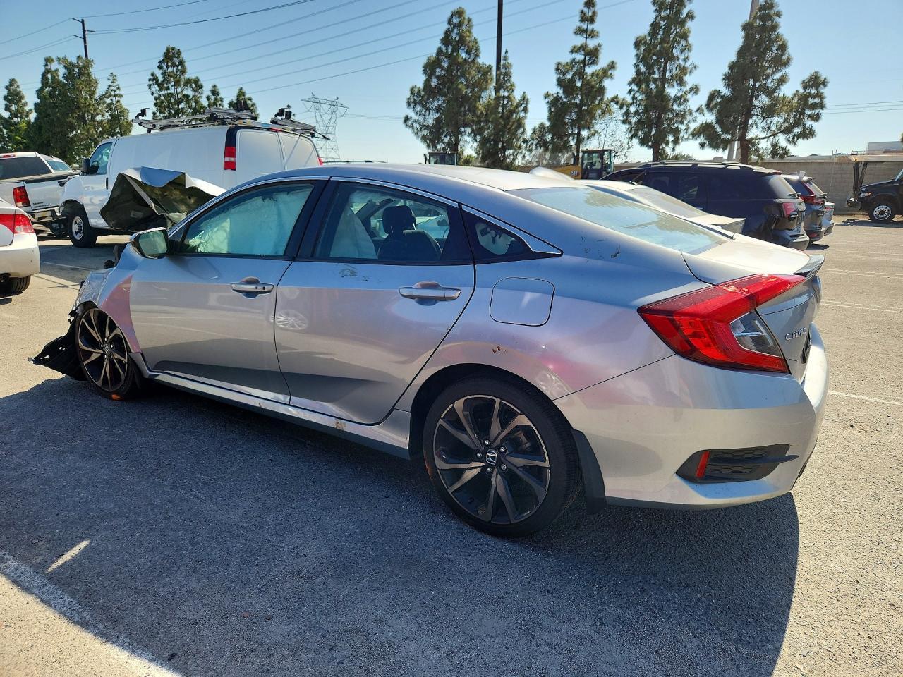 2019 Honda Civic Sport - zdjęcie 2