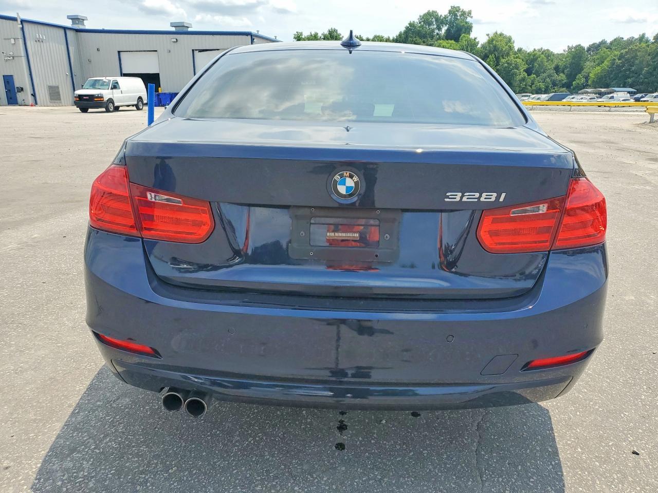 2013 BMW 328 I - zdjęcie 6
