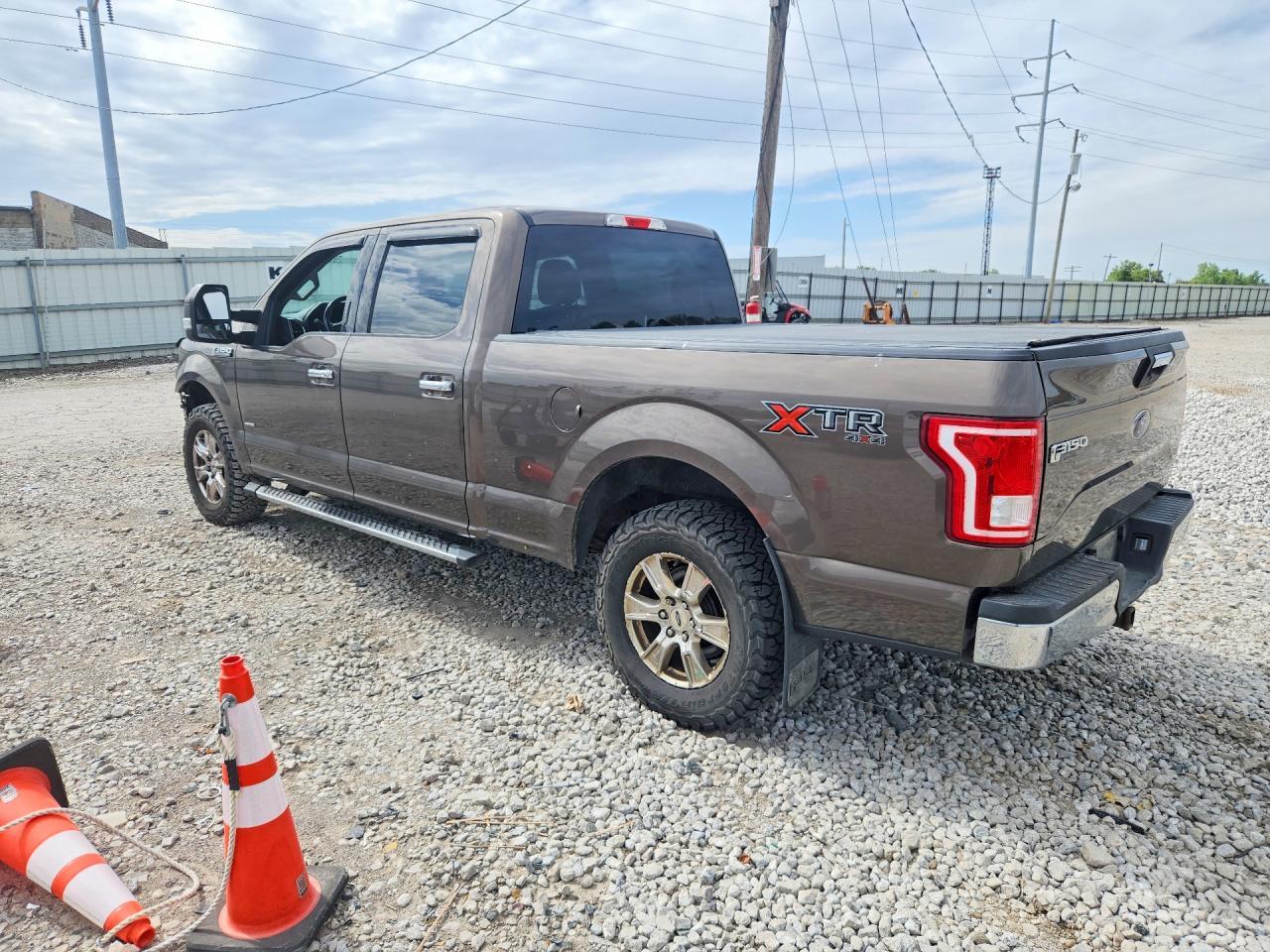 2016 Ford F150 Supercrew - zdjęcie 2