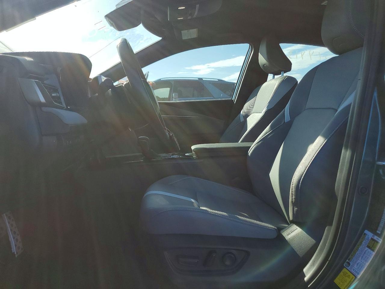 2025 Toyota Camry Se - zdjęcie 7