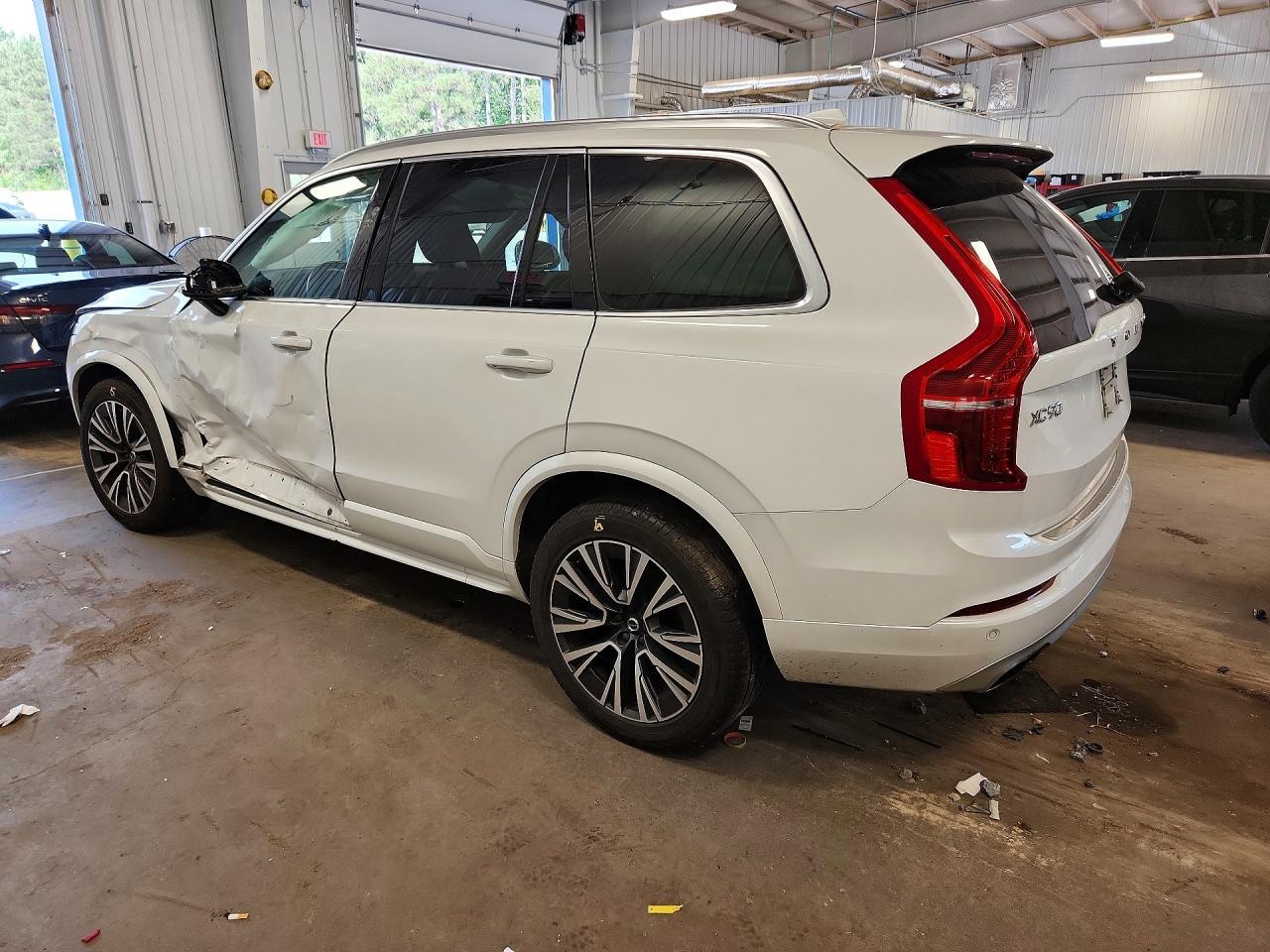 2020 Volvo Xc90 T5 Momentum - zdjęcie 2