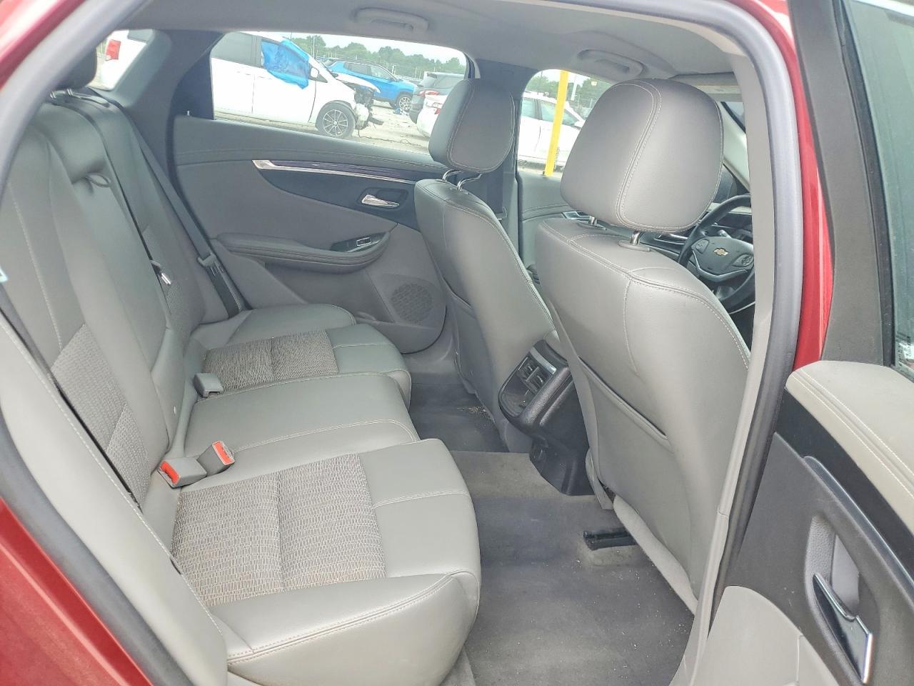2016 Chevrolet Impala Lt - zdjęcie 10