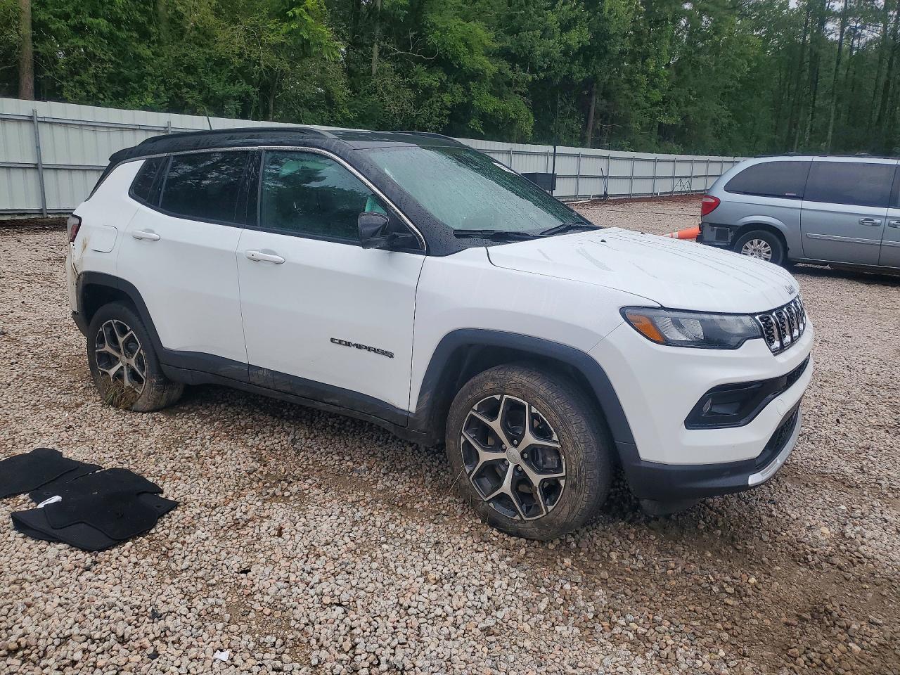 2024 Jeep Compass Limited - zdjęcie 4