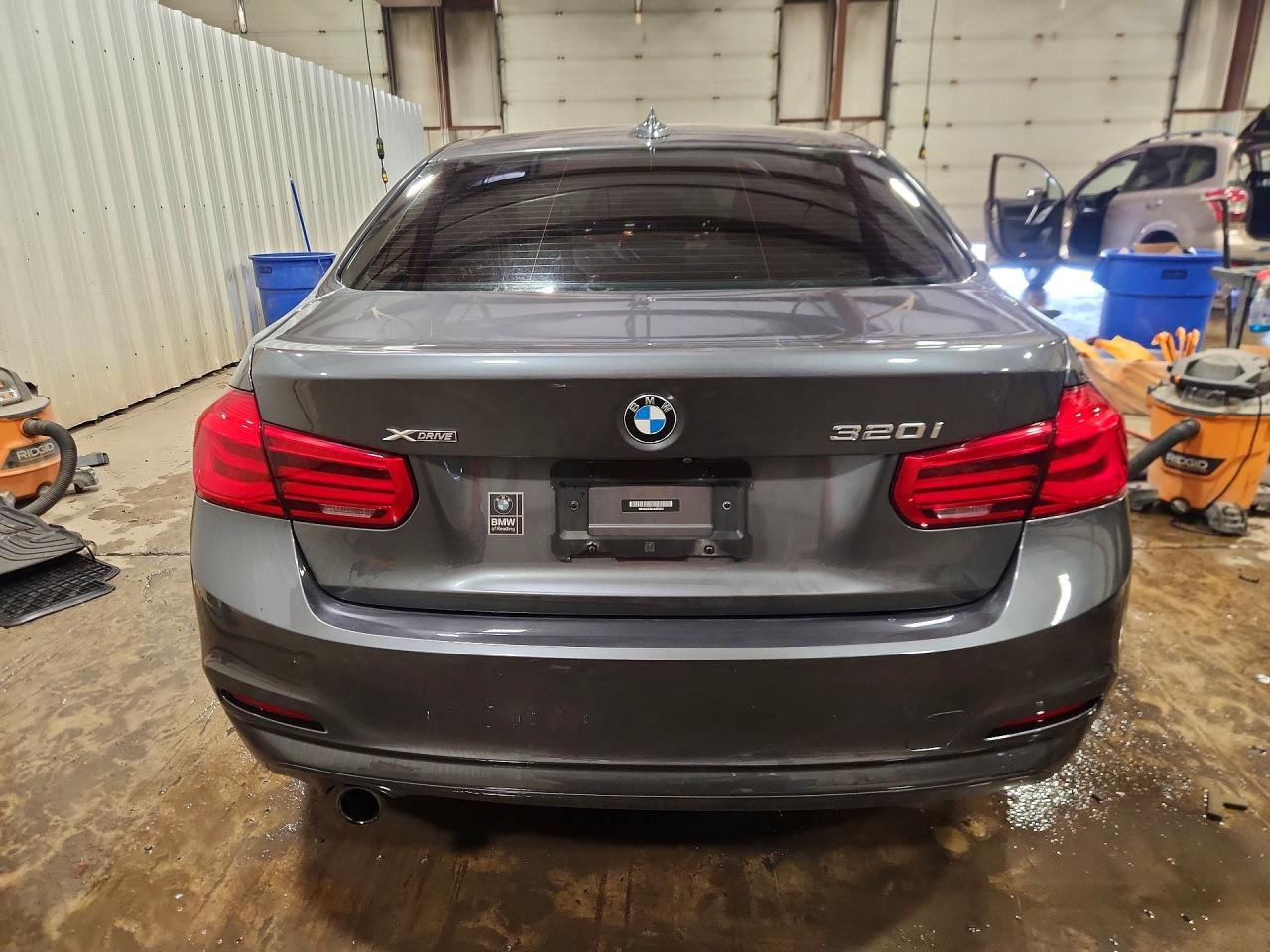 2018 BMW 320 Xi - zdjęcie 6
