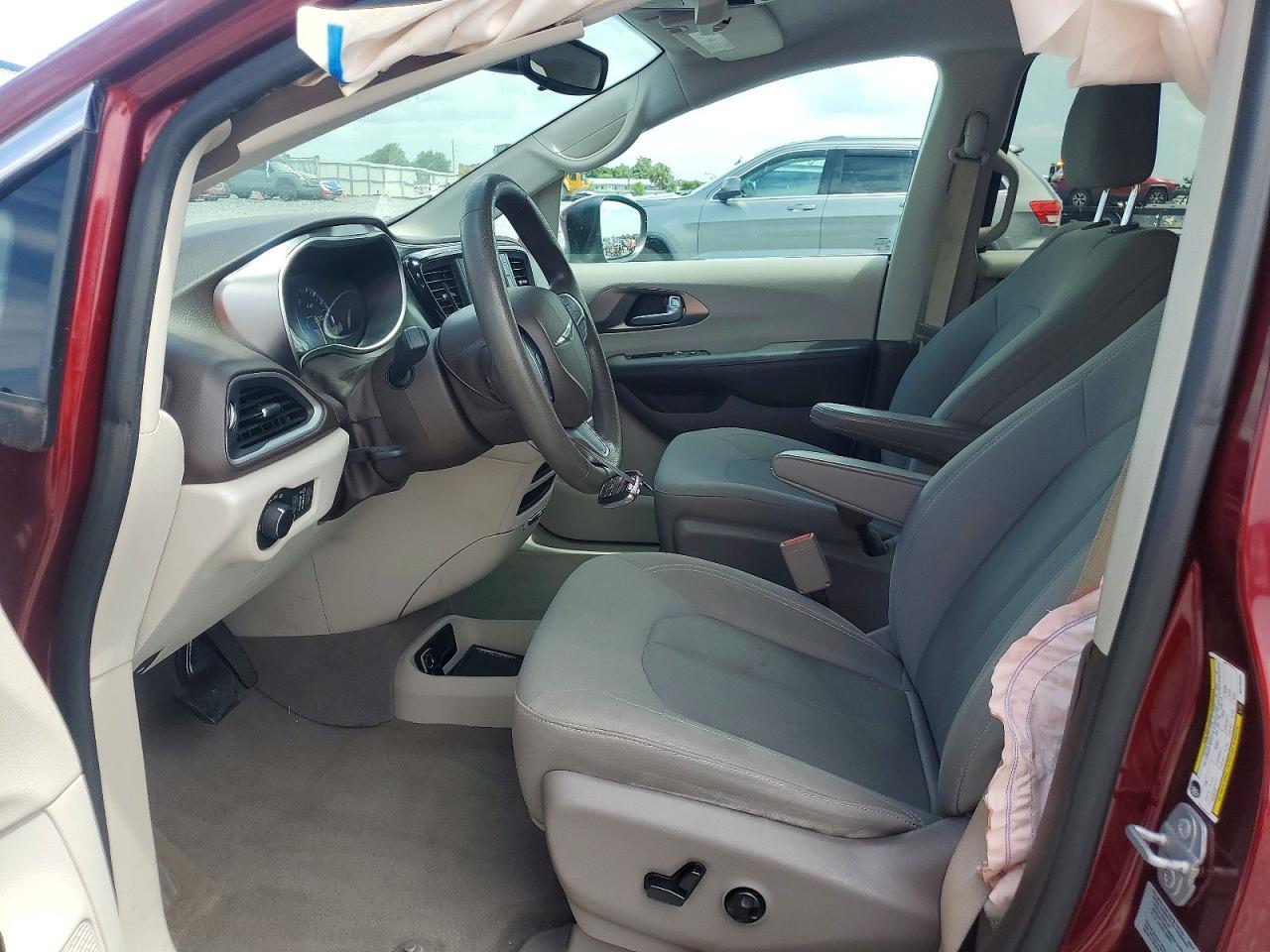 2017 Chrysler Pacifica Lx - zdjęcie 7