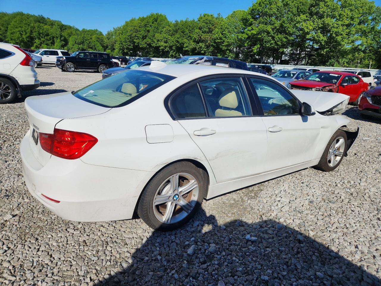2014 BMW 320 I xDrive - zdjęcie 3