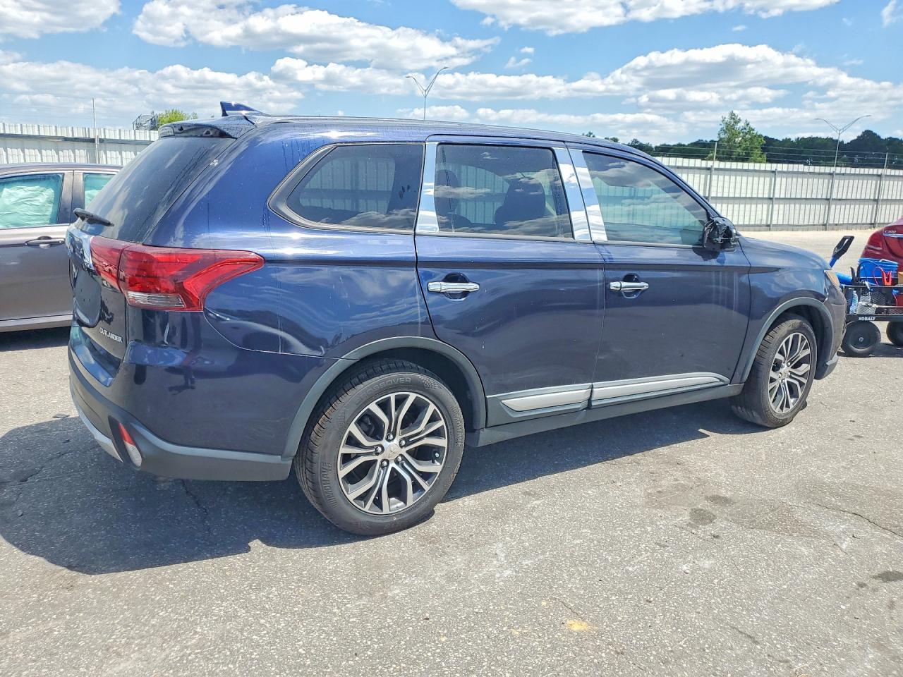2018 Mitsubishi Outlander Es - zdjęcie 3