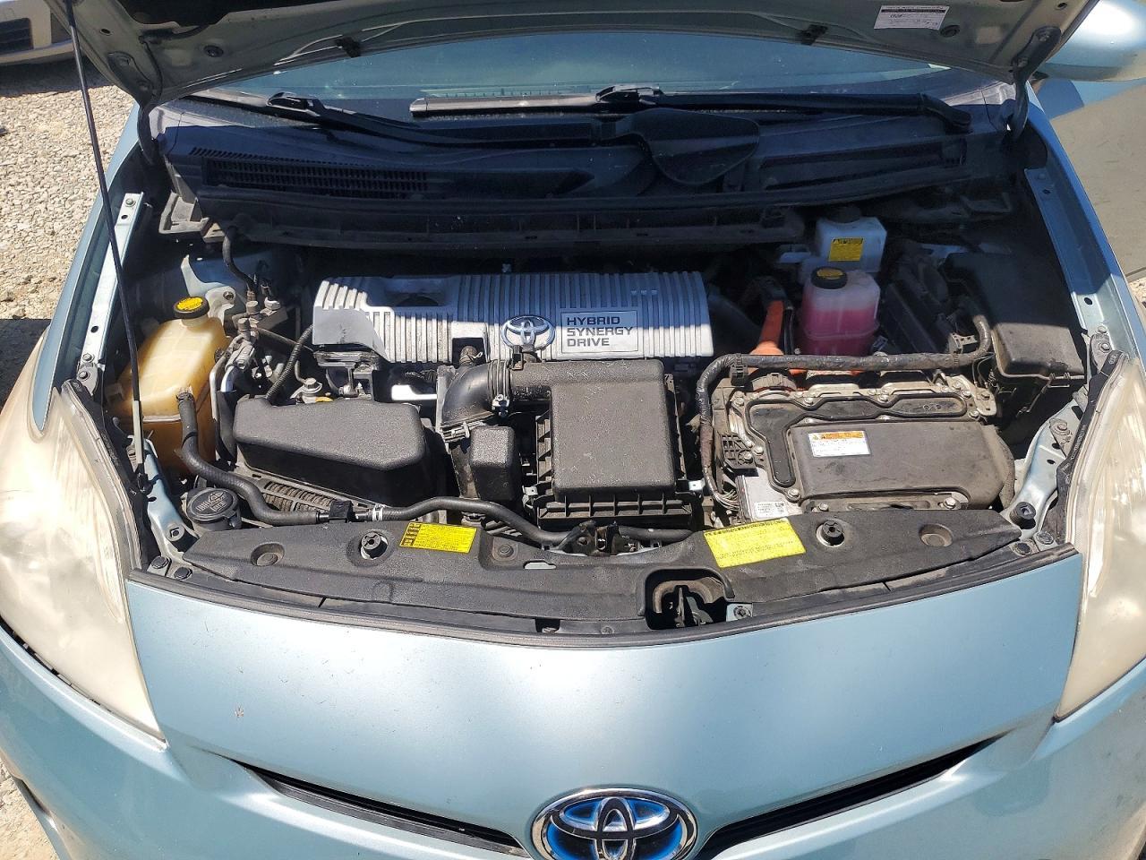 2013 Toyota Prius Three - zdjęcie 11