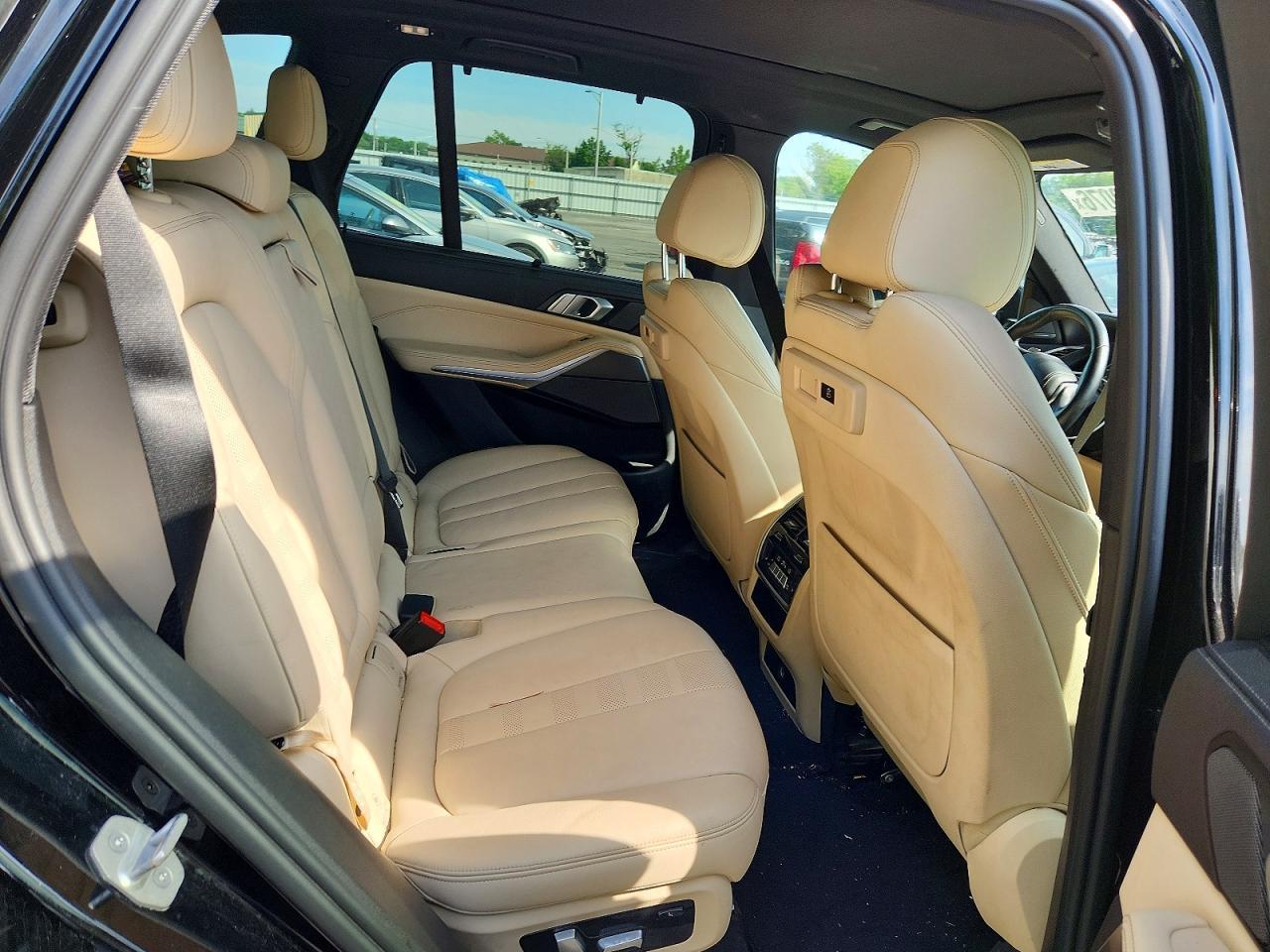 2021 BMW X5 xDrive40I - zdjęcie 11