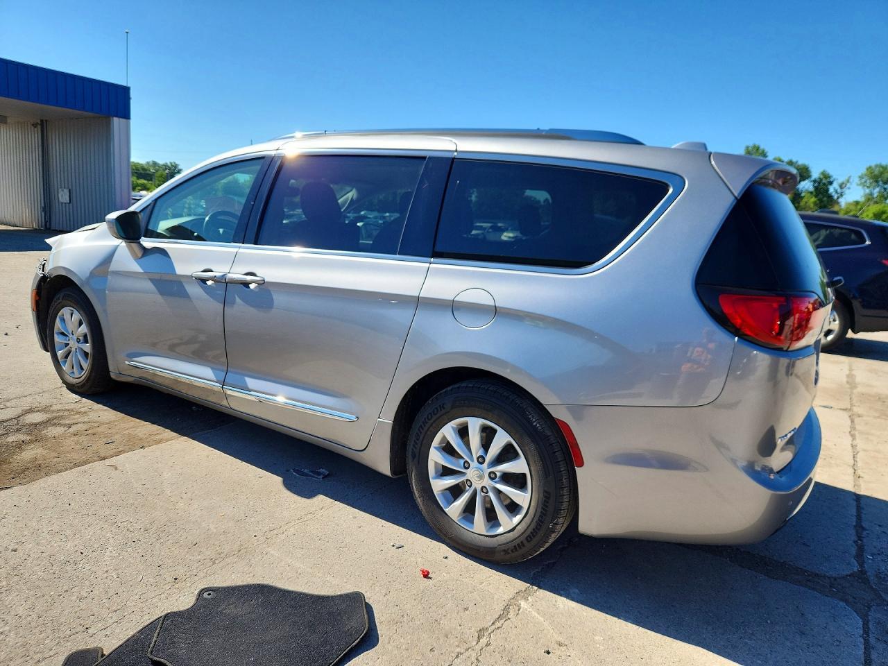 2019 Chrysler Pacifica Touring L - zdjęcie 2