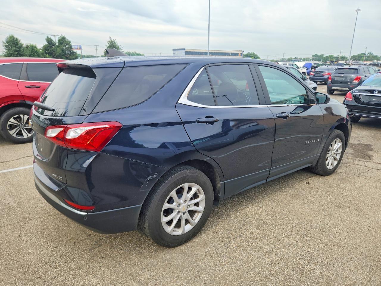 2021 Chevrolet Equinox Lt - zdjęcie 3