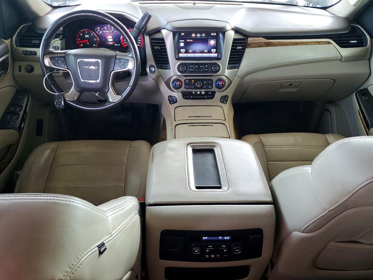 2015 GMC Yukon Denali - zdjęcie 8