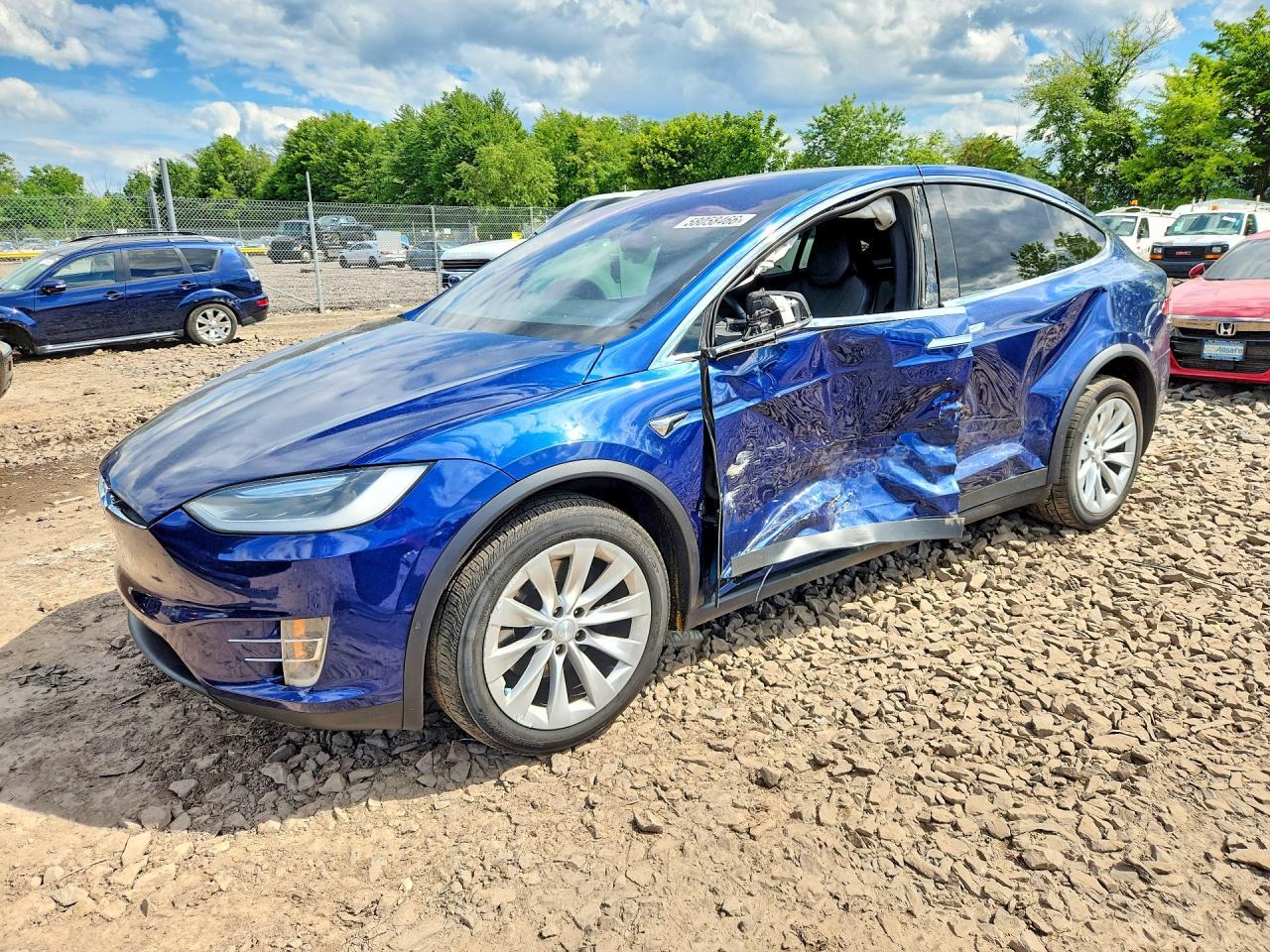 2017 Tesla Model X - zdjęcie główne