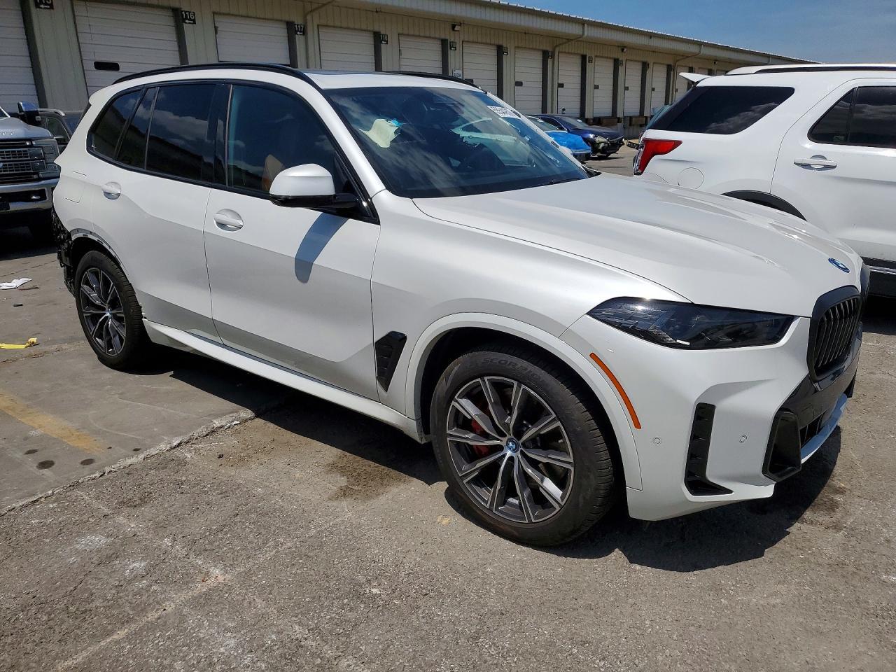2025 BMW X5 xDrive50E - zdjęcie 4