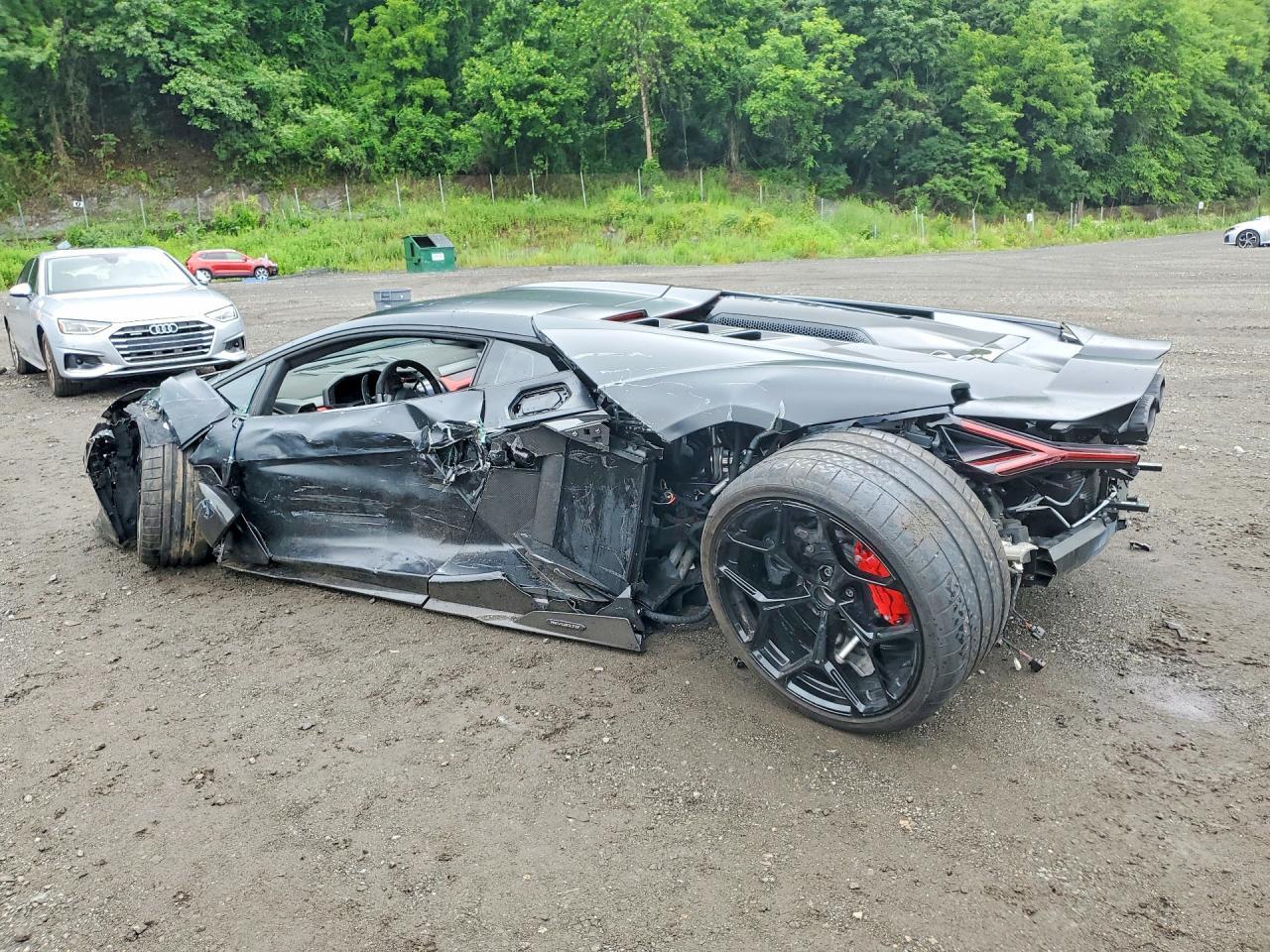 2025 Lamborghini Revuelto - zdjęcie 2