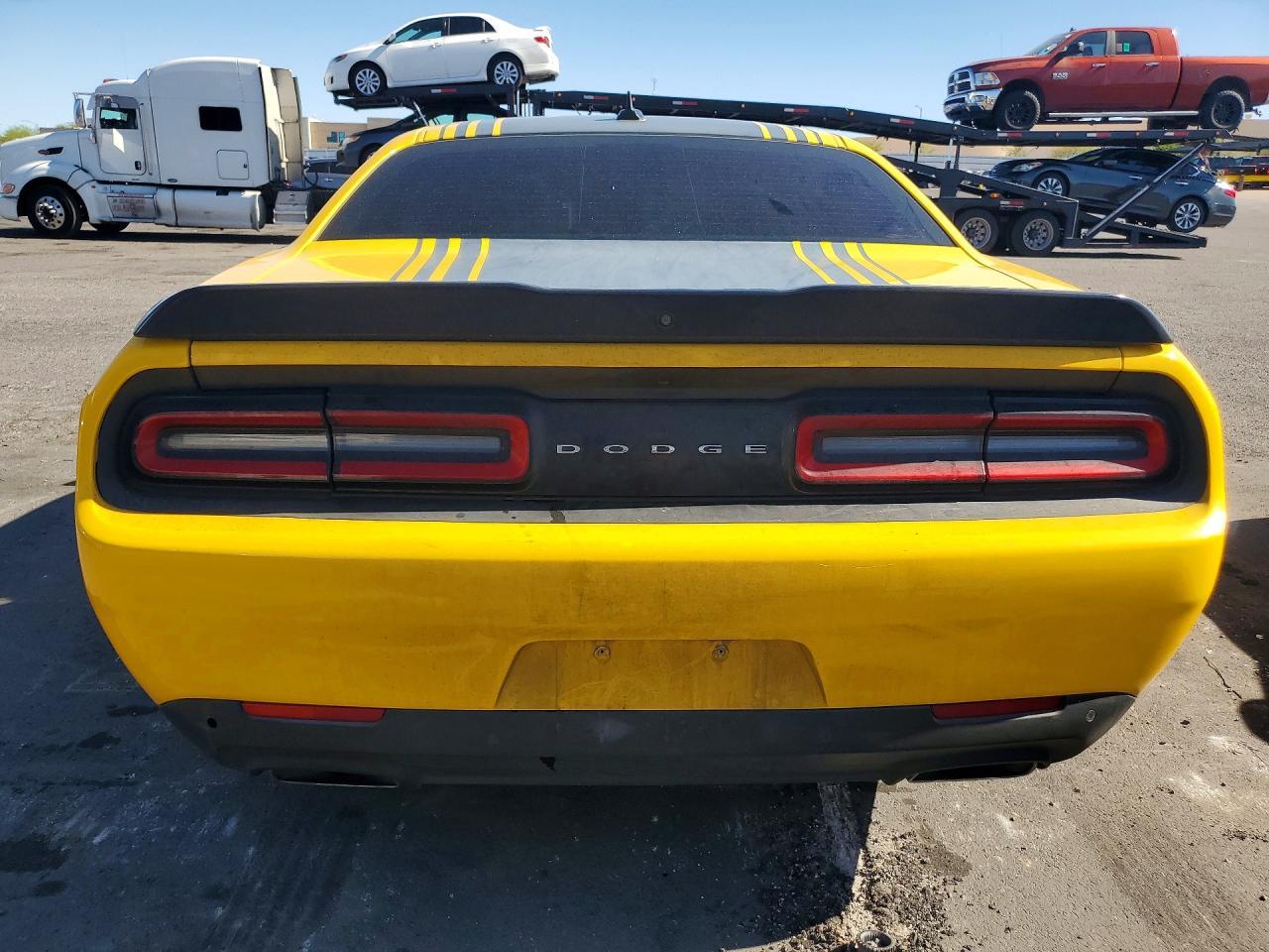 2017 Dodge Challenger R - zdjęcie 6